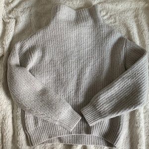 Wilfred 100% merino wool cropped sweater XS